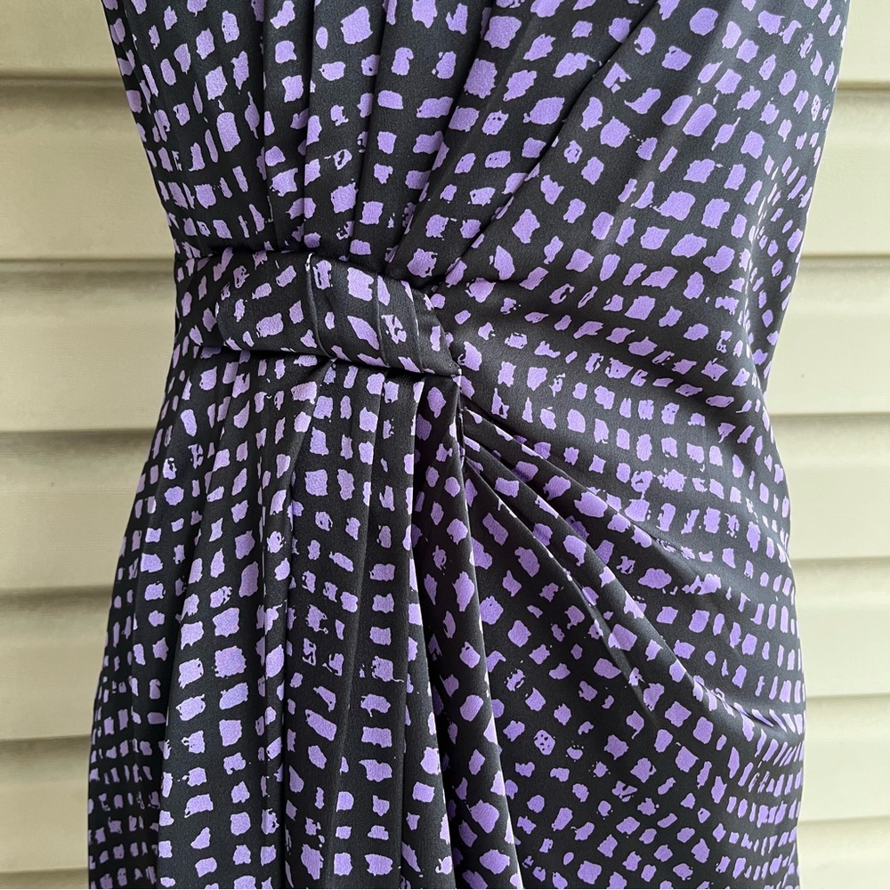 •Theme• Sleeveless Asymmetrical Dress - Size Medium - Picture 4 of 9